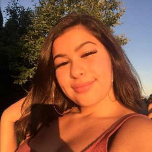 Meet your Posher, Kristina